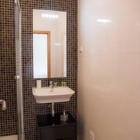 Апартаменты Luxury 3 Bed With Pool View