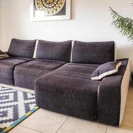 Luxury 3 Bed With Pool View Apartment Lagos
