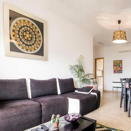 Luxury 3 Bed With Pool View Apartment Lagos